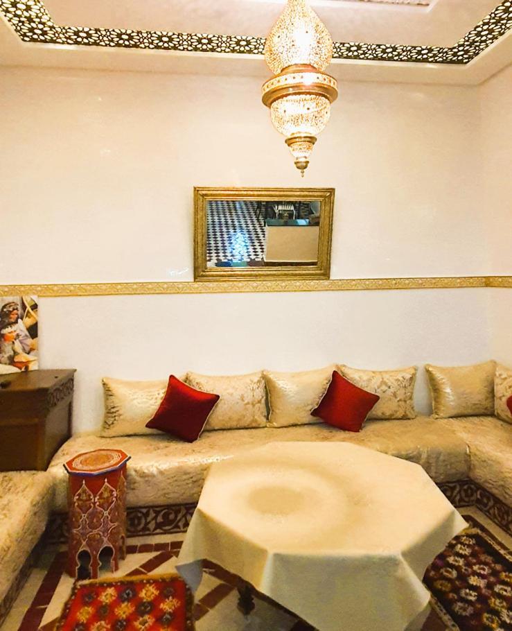 Quarya Assiyahia - Riad Camilia- Maison Entiere Avec Piscine Marrakesh Eksteriør billede